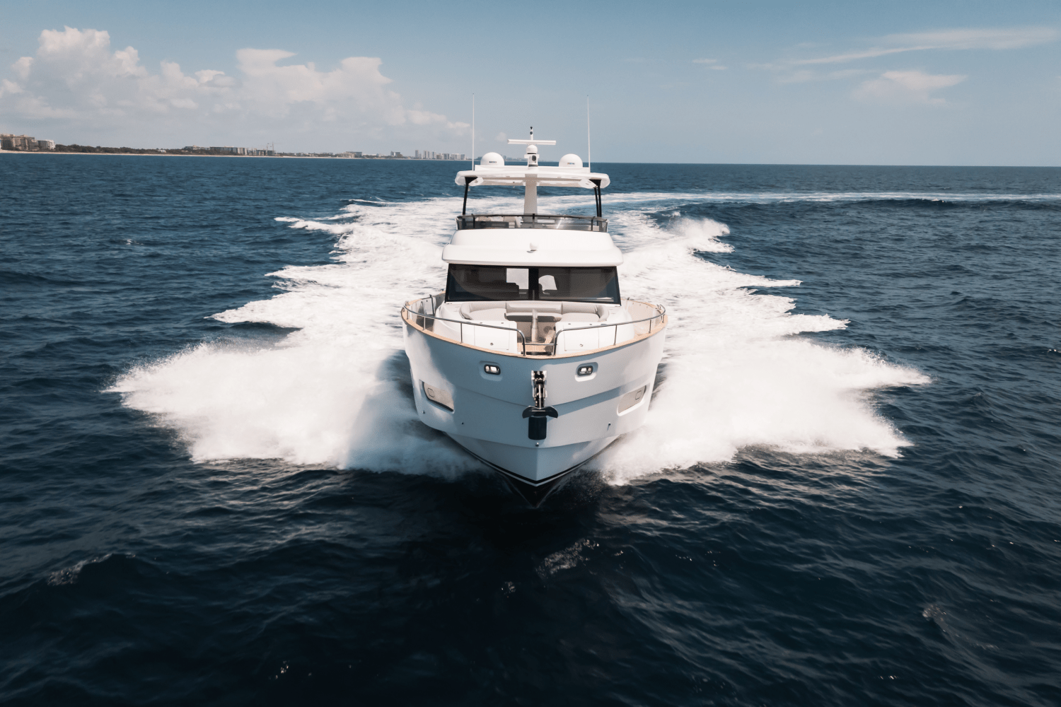 Slide: The Image of Azimut Magellano 66 2024 - 3