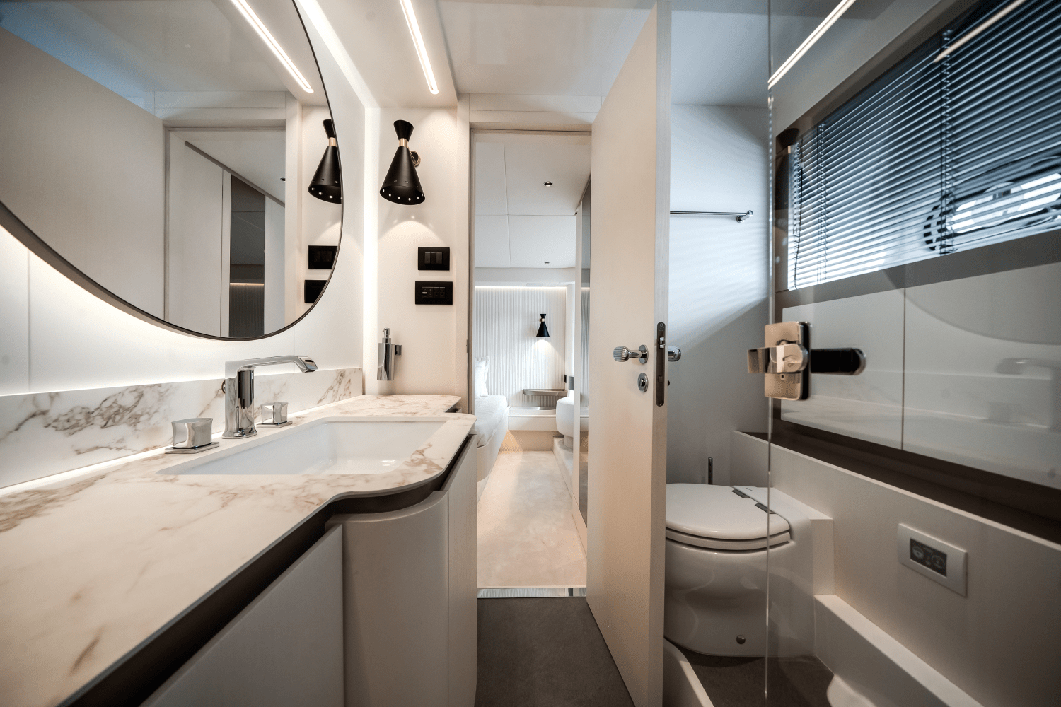 Slide: The Image of Azimut Magellano 66 2024 - 33