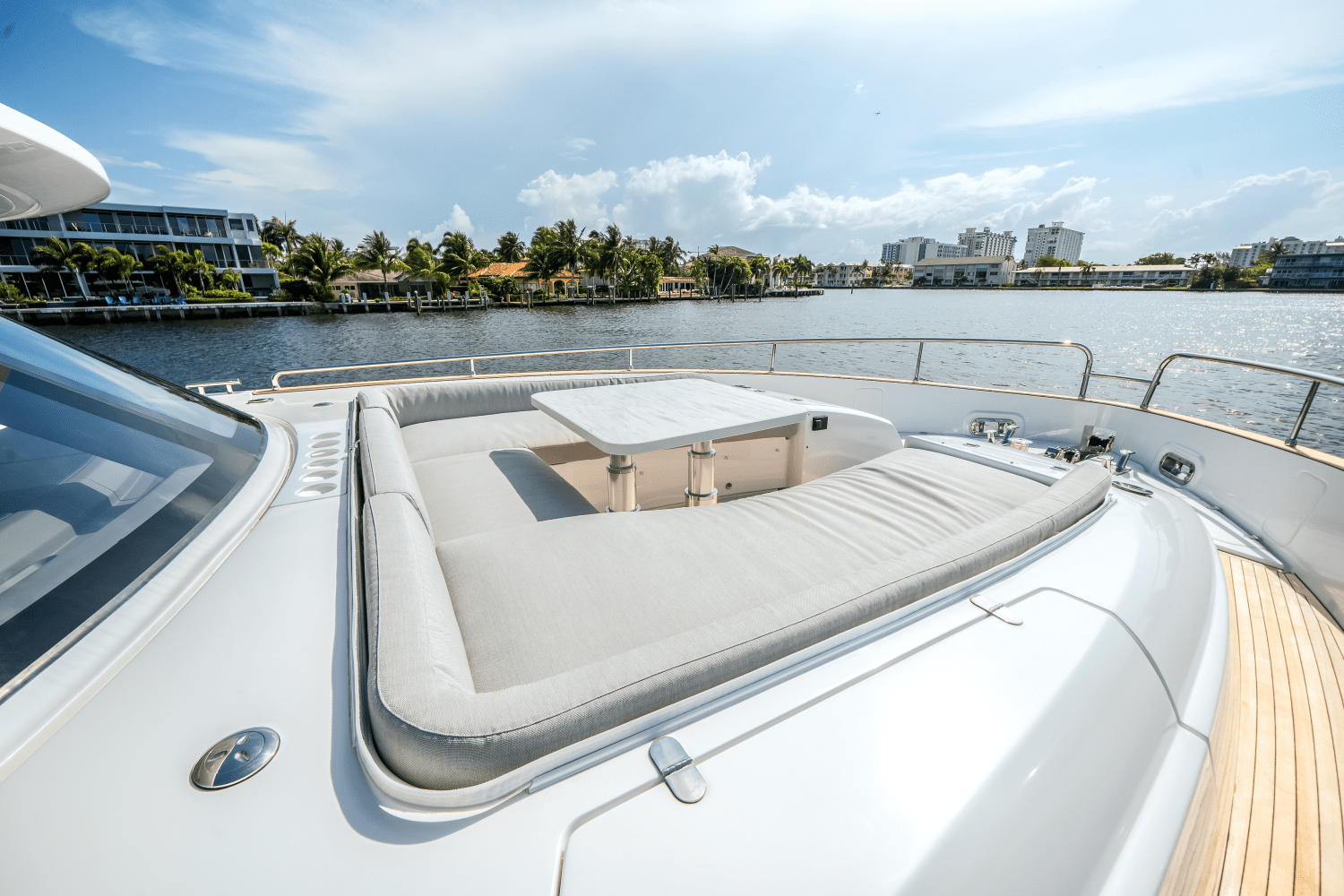 Slide: The Image of Azimut Magellano 66 2024 - 47