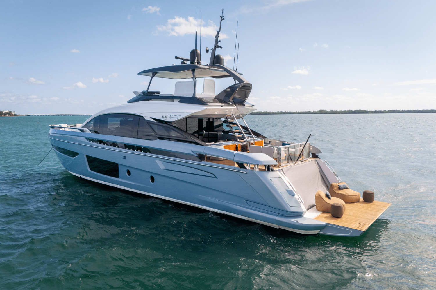 Slide: The Image of Azimut S10 2022 - 10