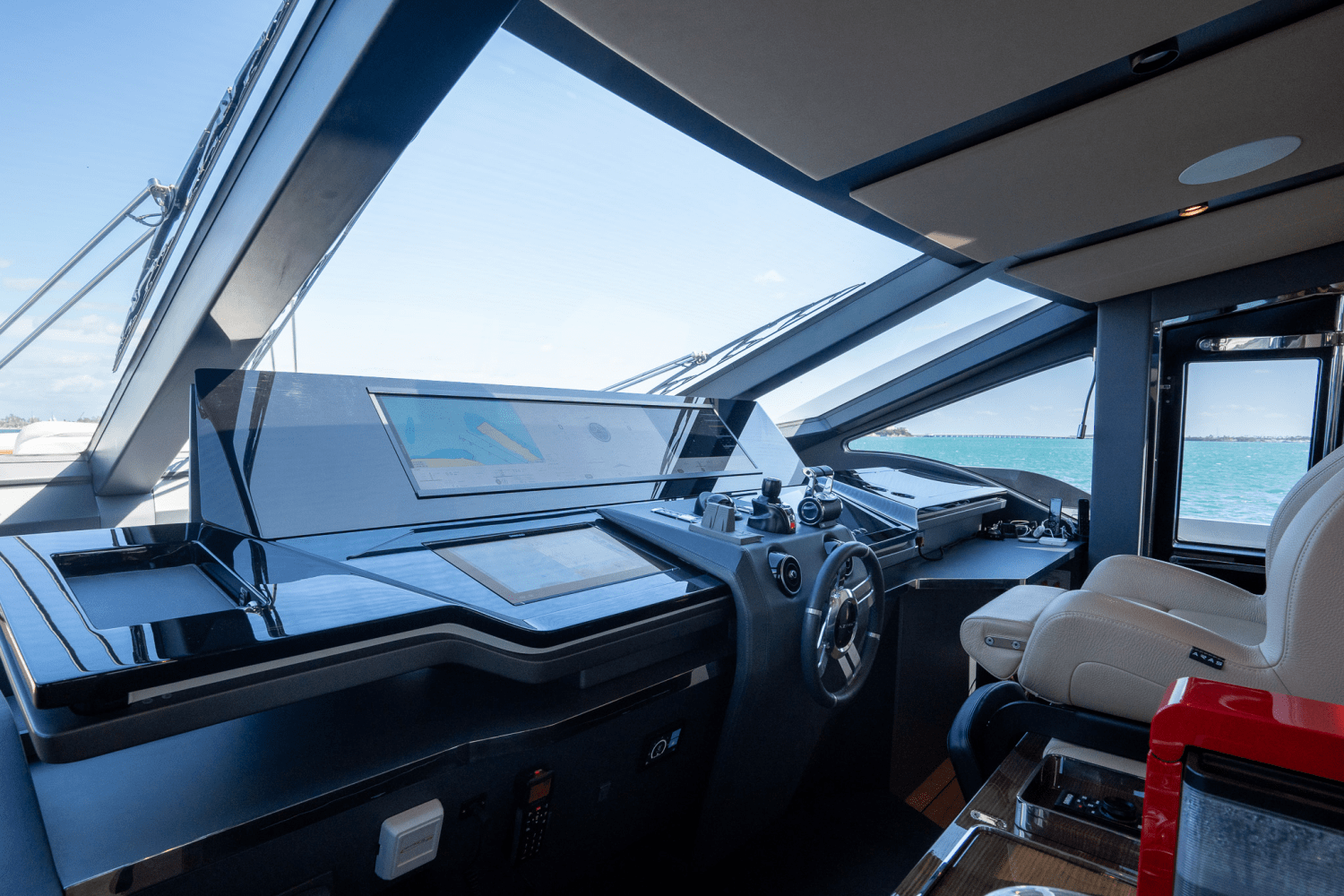Slide: The Image of Azimut S10 2022 - 34