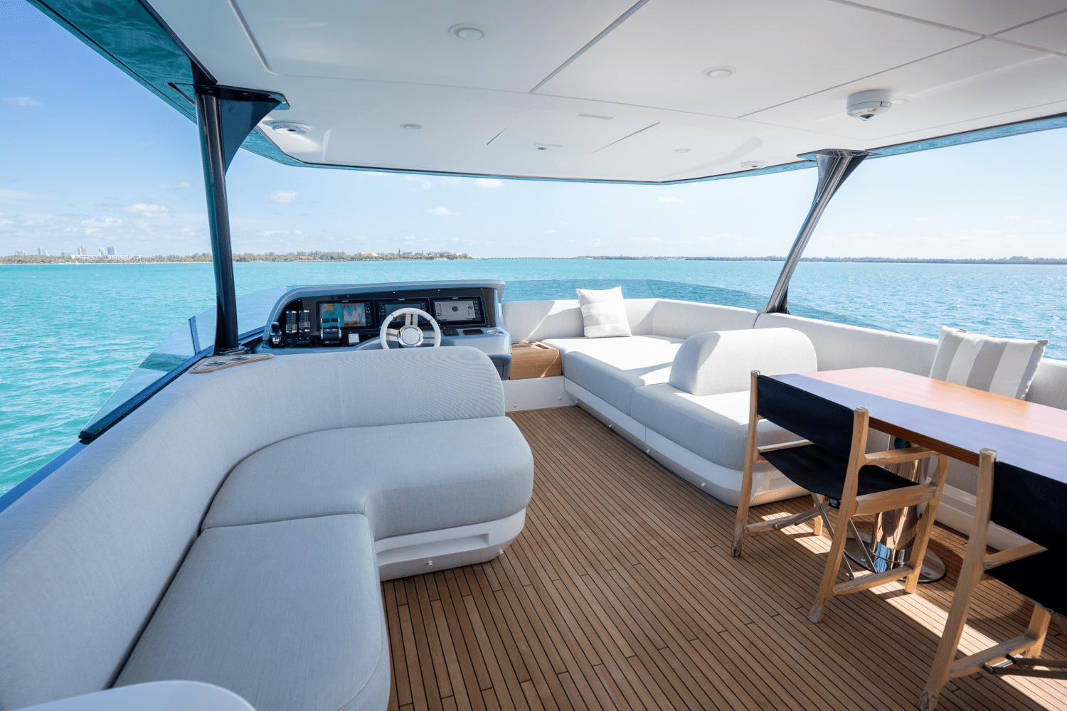 Slide: The Image of Azimut S10 2022 - 45