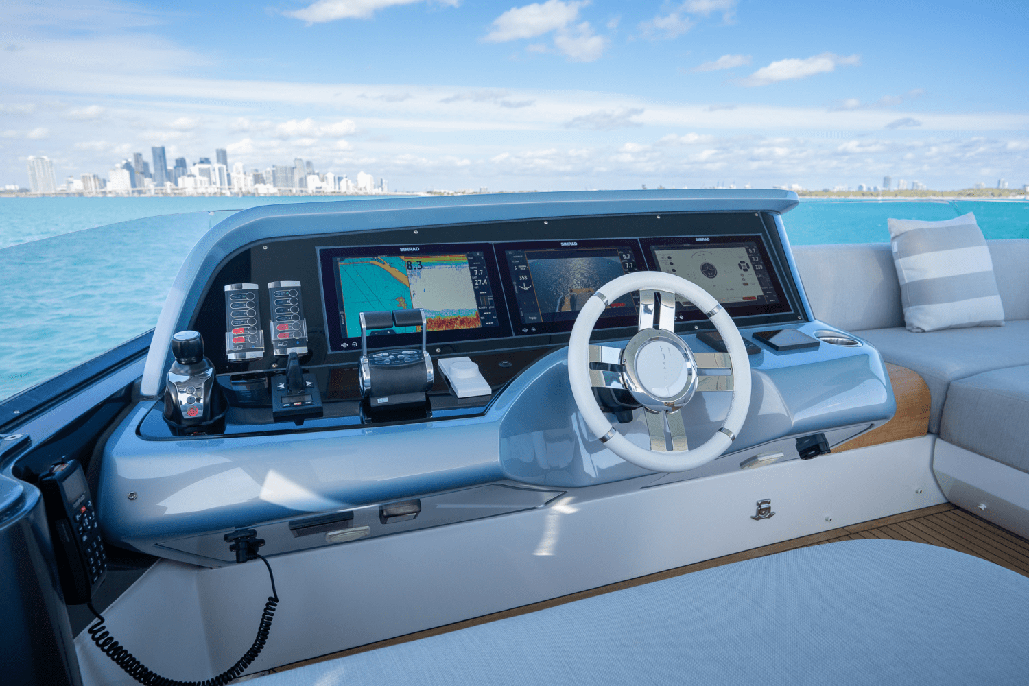 Slide: The Image of Azimut S10 2022 - 51