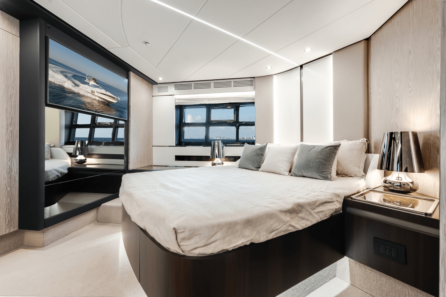 Slide: The Image of Azimut S6 2025 - 18