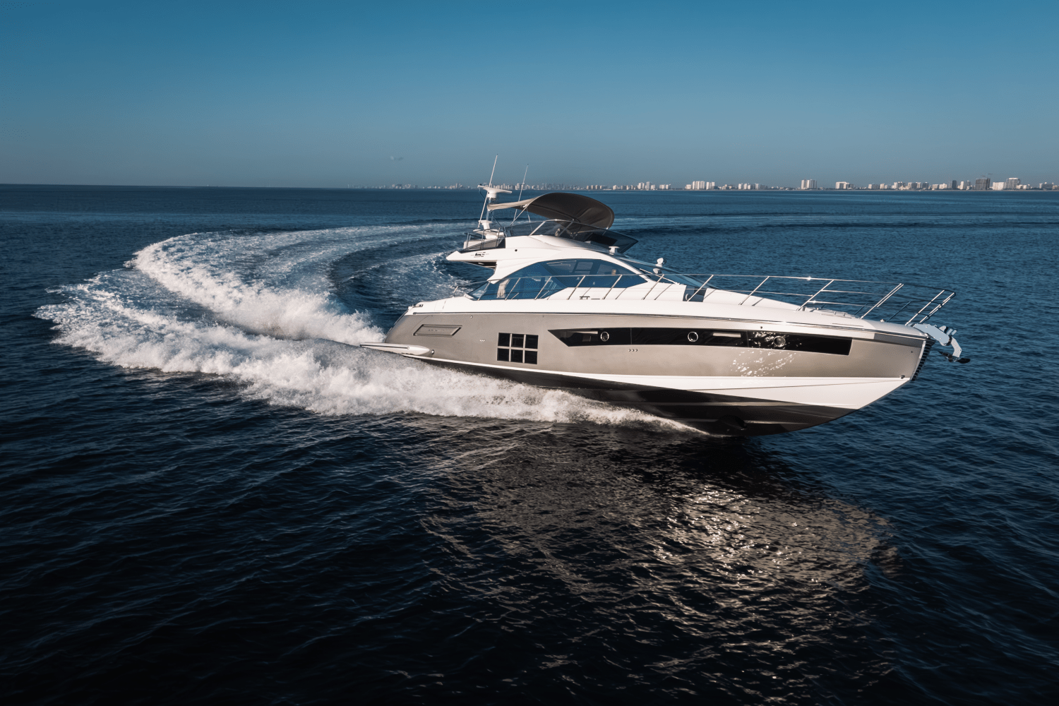 Slide: The Image of Azimut S6 2025 - 2