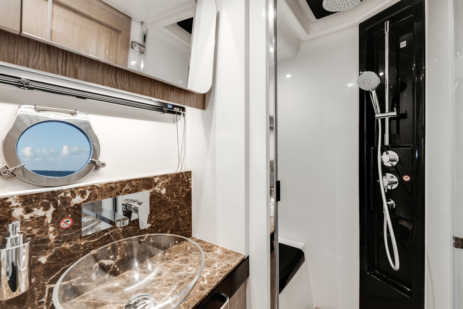 Slide: The Image of Azimut S6 2025 - 22