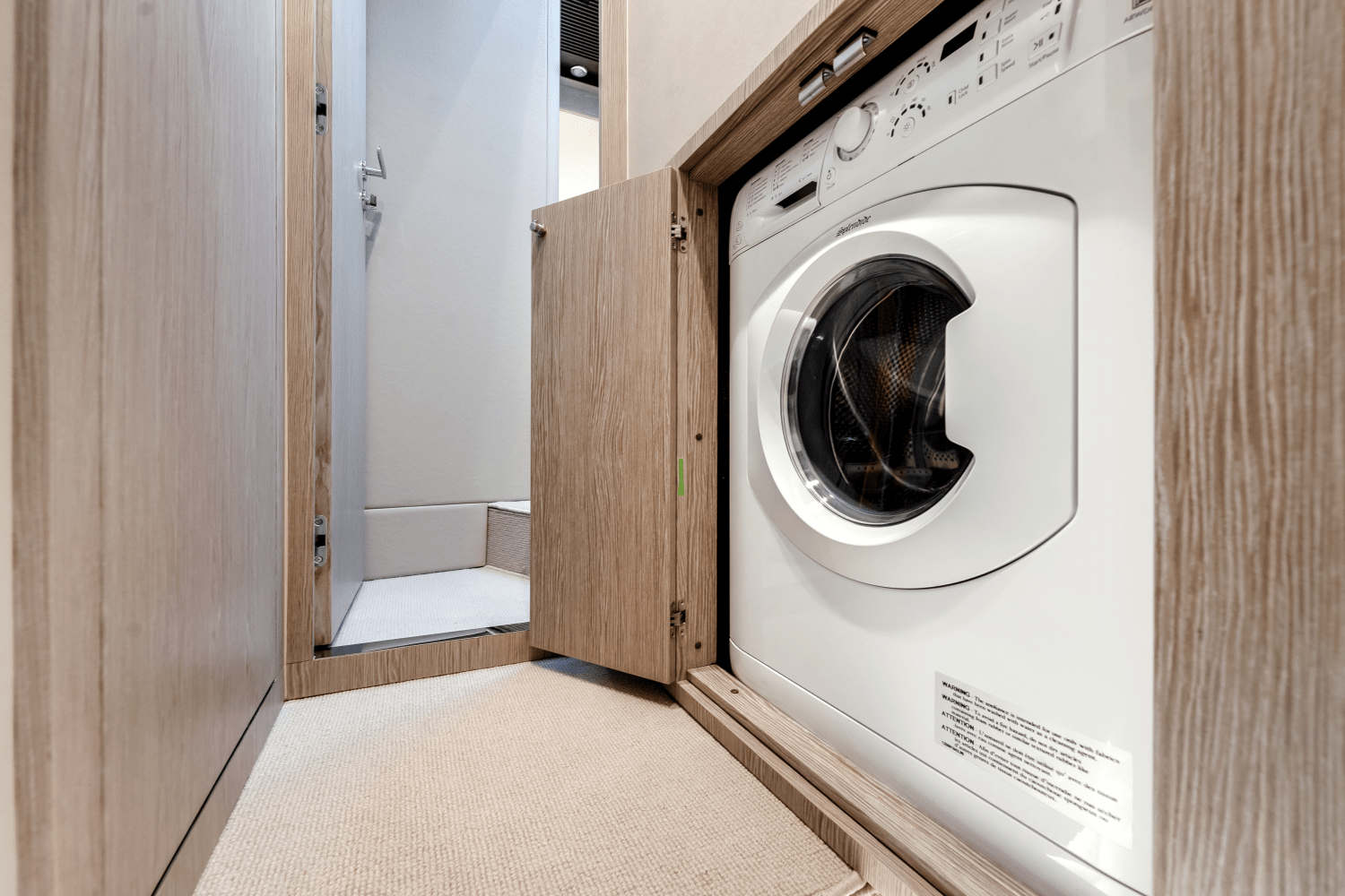 Slide: The Image of Azimut S6 2025 - 23