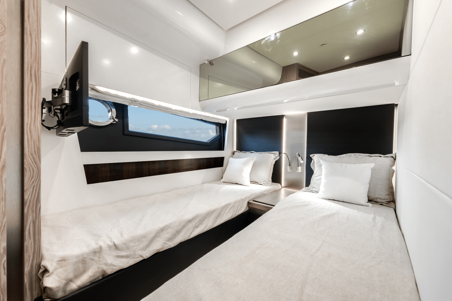 Slide: The Image of Azimut S6 2025 - 29