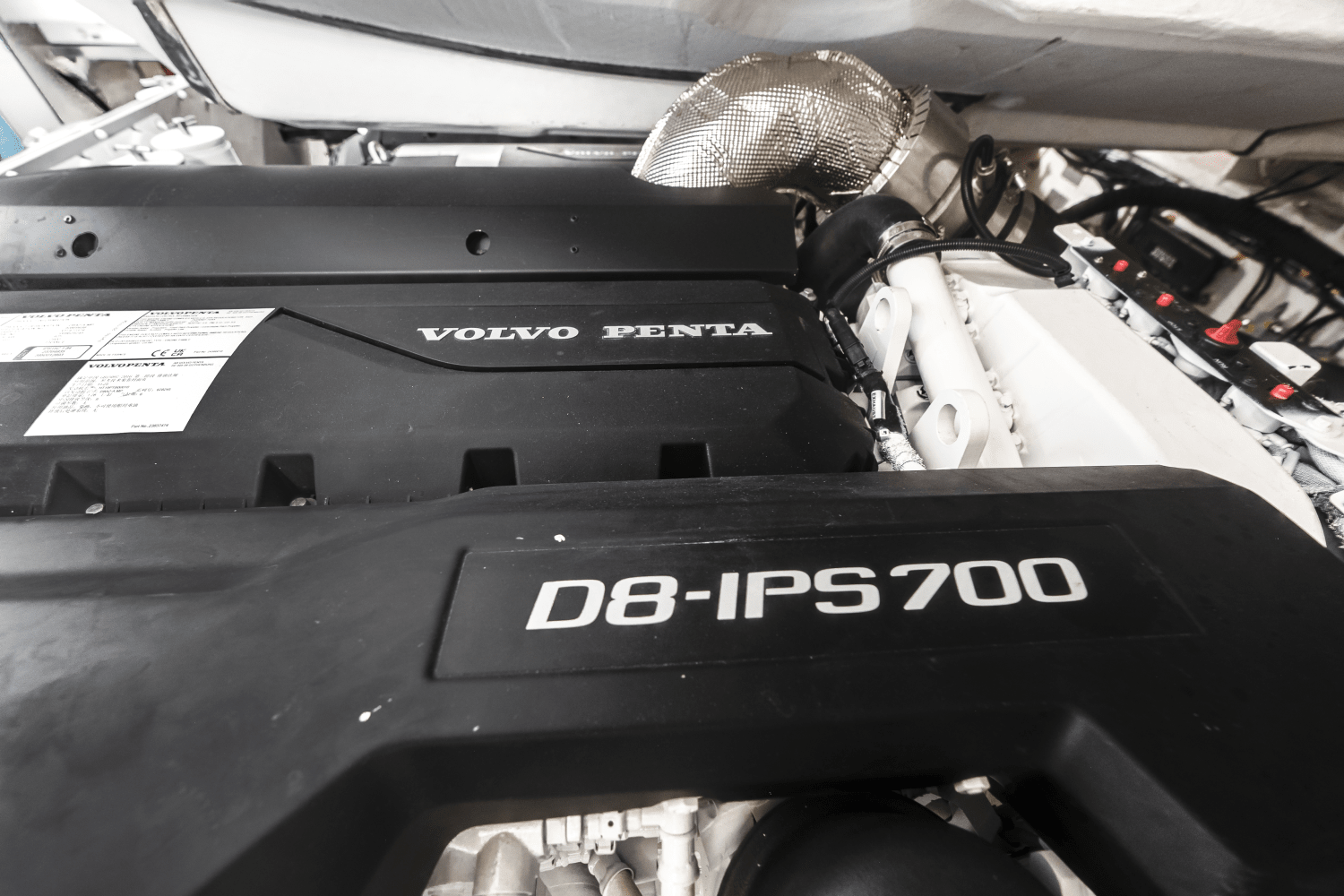 Slide: The Image of Azimut S6 2025 - 38