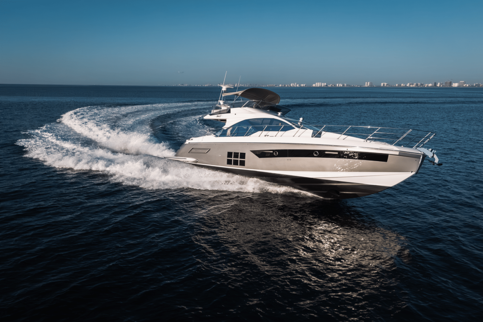 Slide: The Image of Azimut S6 2025 - 4592521