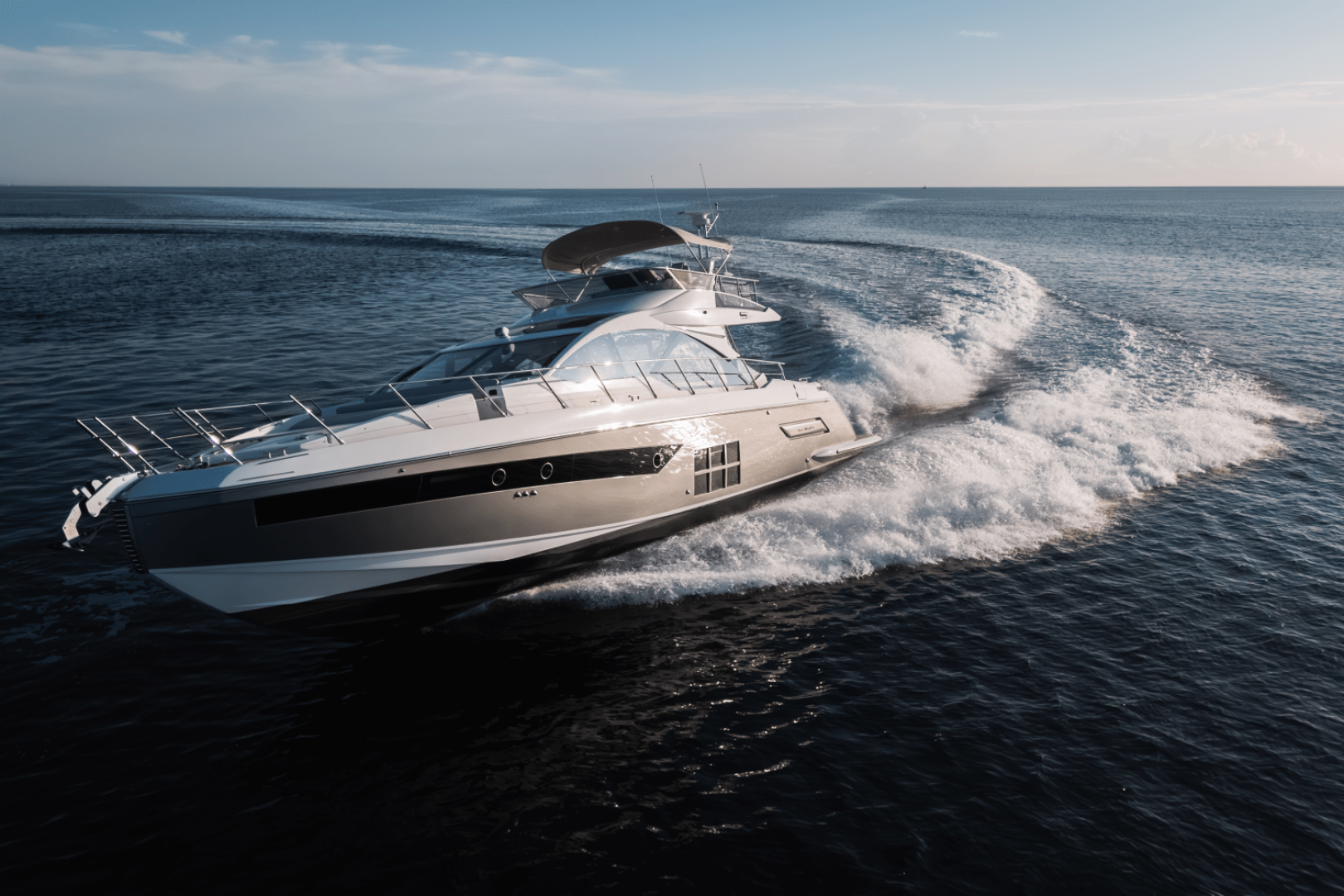 Slide: The Image of Azimut S6 2025 - 4592524