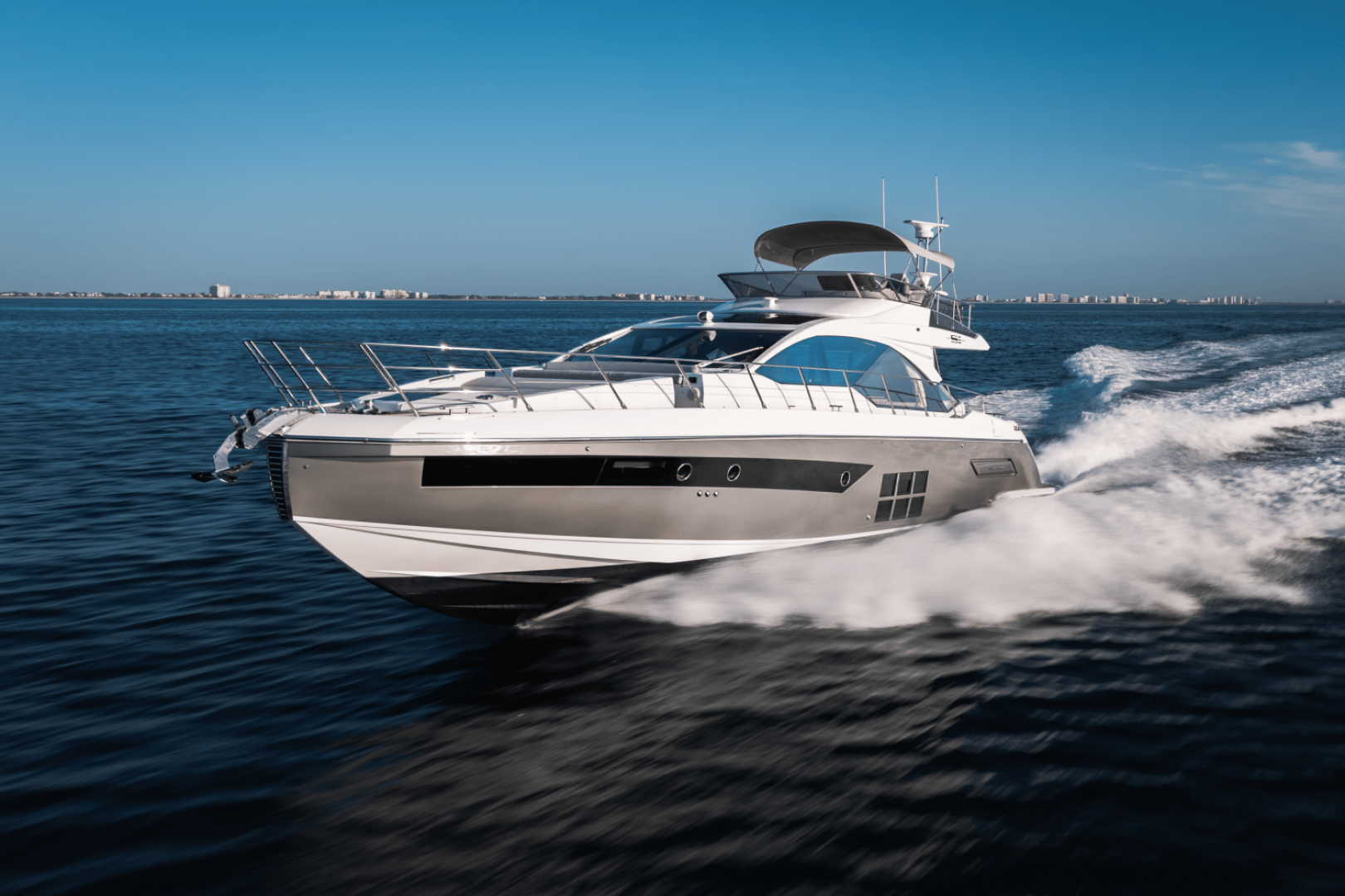 Slide: The Image of Azimut S6 2025 - 4592525