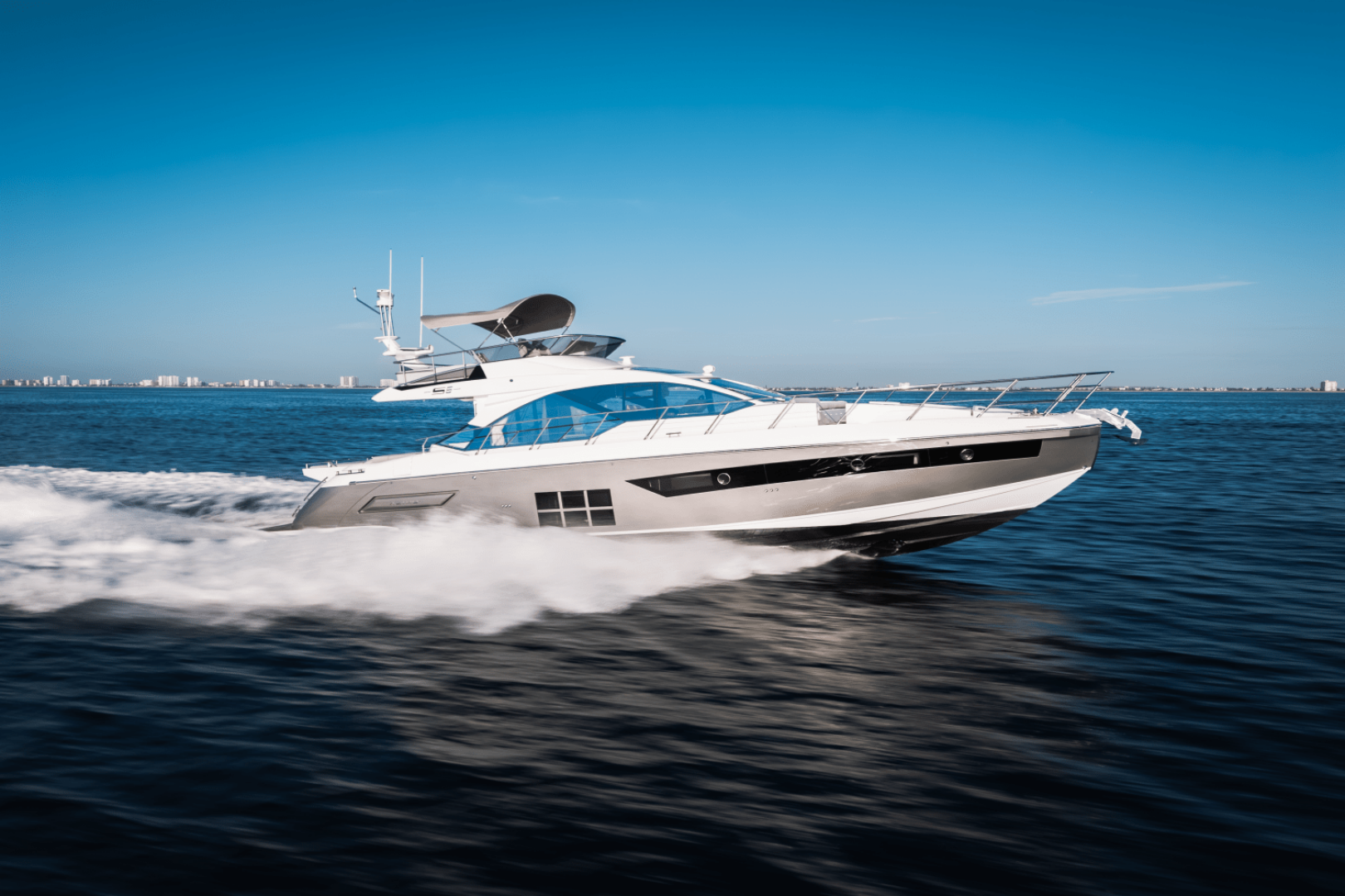 Slide: The Image of Azimut S6 2025 - 4592526