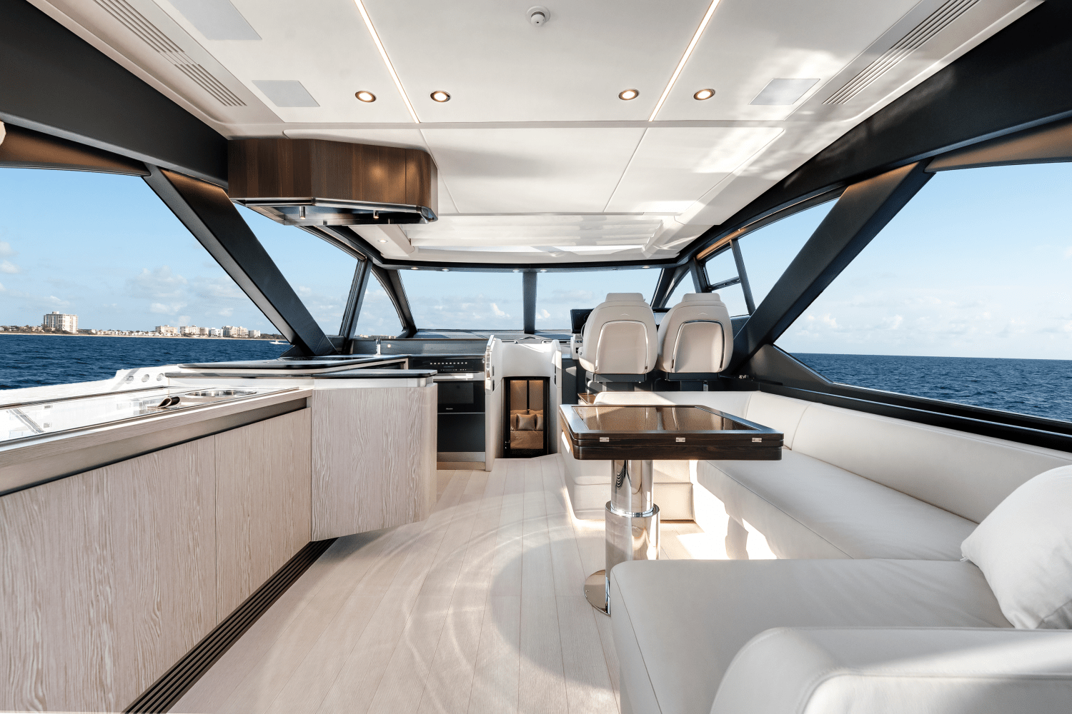 Slide: The Image of Azimut S6 2025 - 7