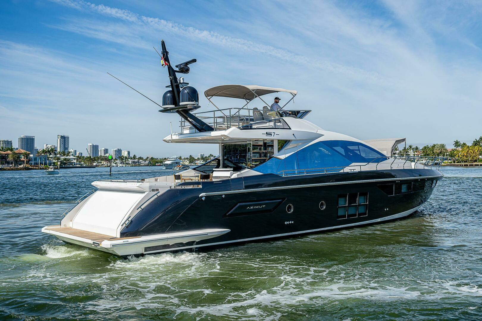Slide: The Image of Azimut S7 2019 - 4997158