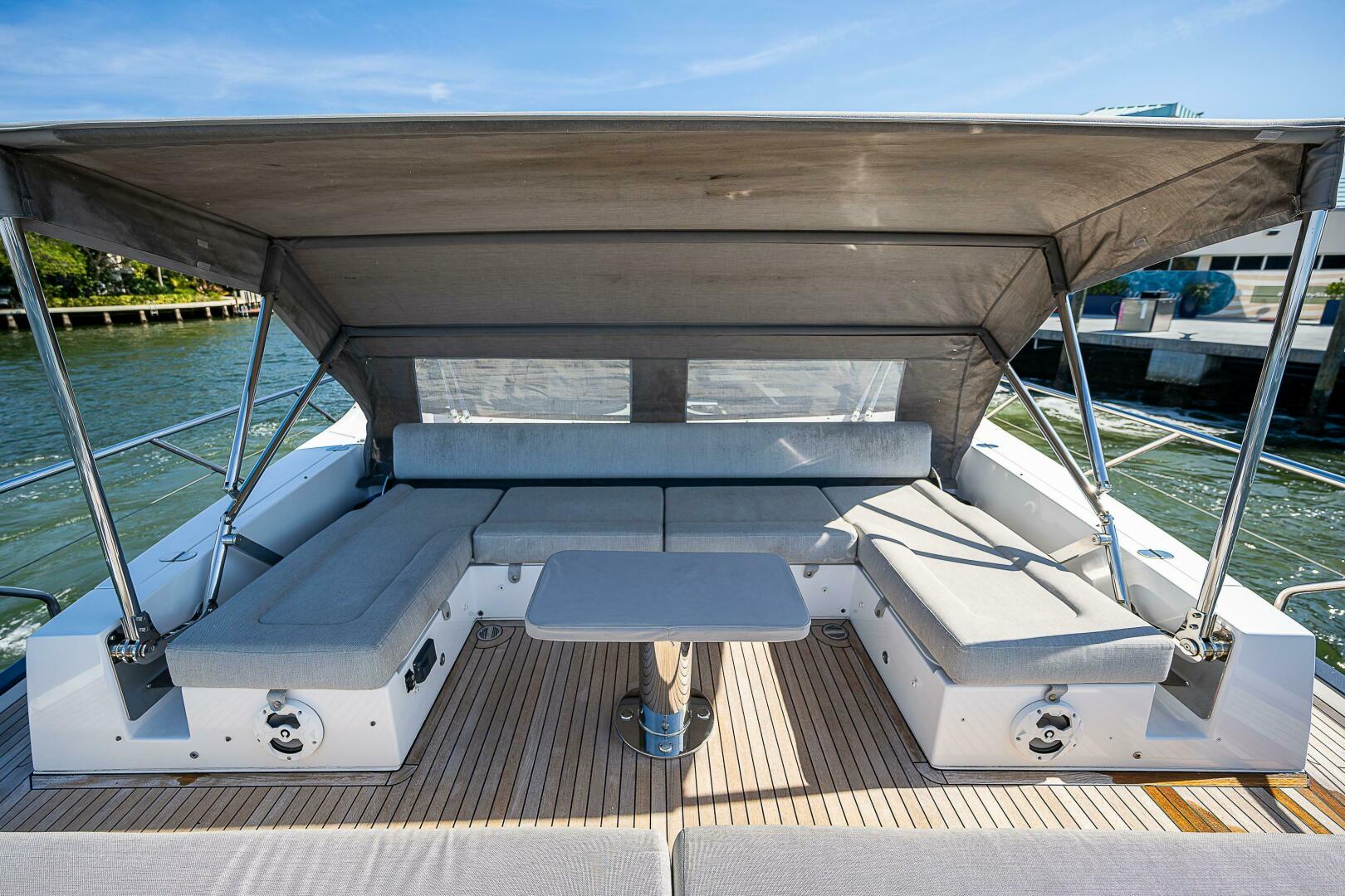 Slide: The Image of Azimut S7 2019 - 4997162
