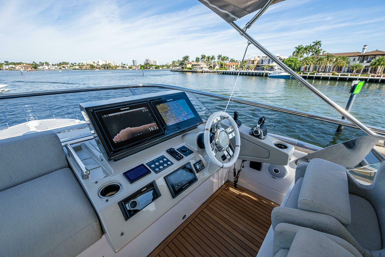 Slide: The Image of Azimut S7 2019 - 4997177