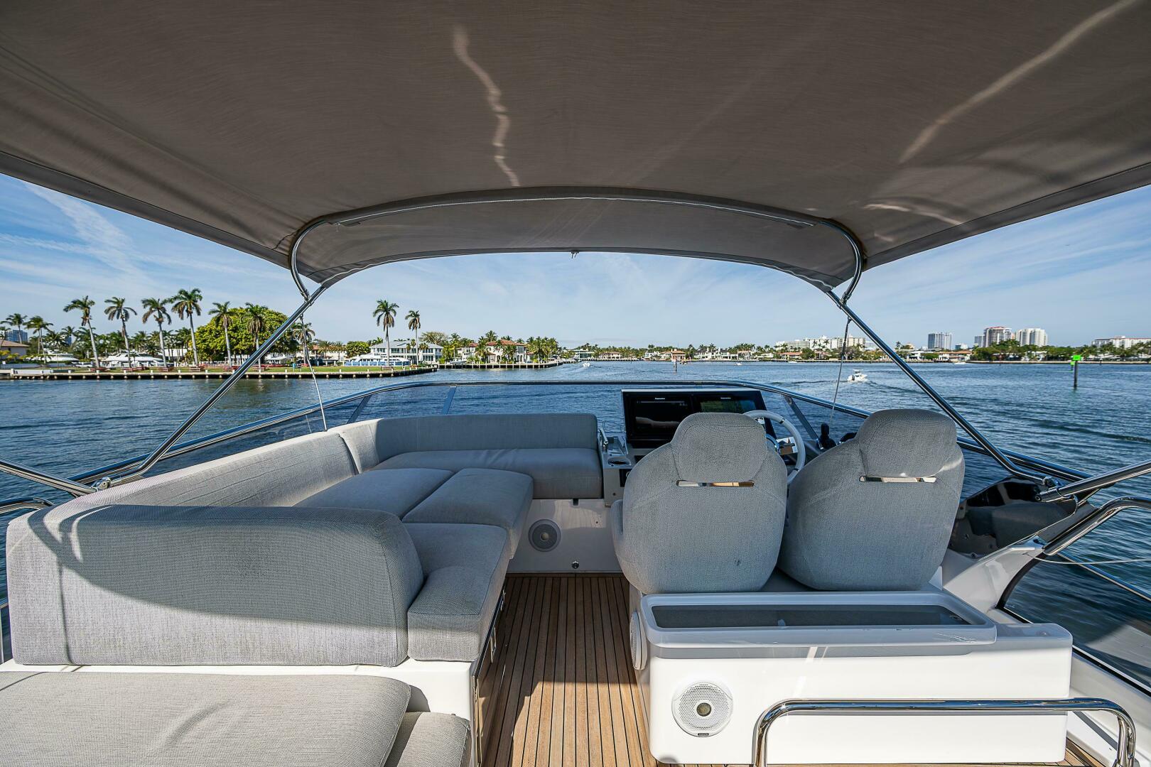 Slide: The Image of Azimut S7 2019 - 4997182