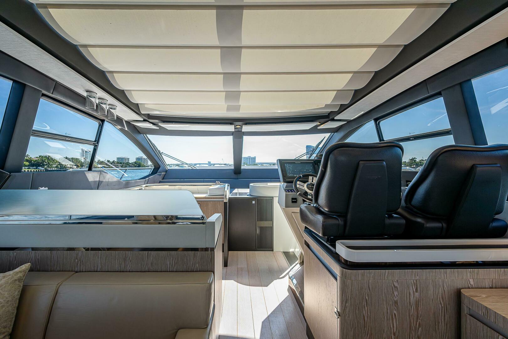 Slide: The Image of Azimut S7 2019 - 4997189