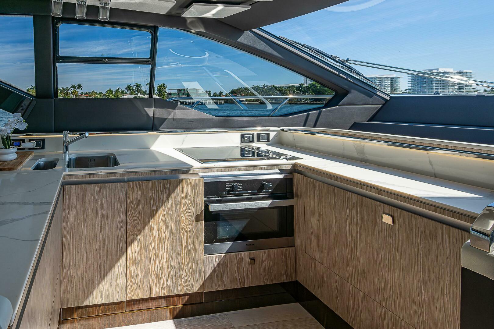 Slide: The Image of Azimut S7 2019 - 4997194