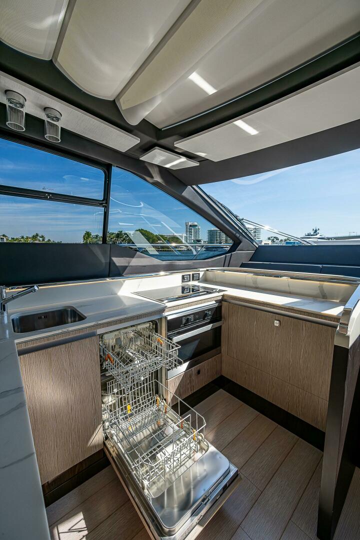 Slide: The Image of Azimut S7 2019 - 4997196