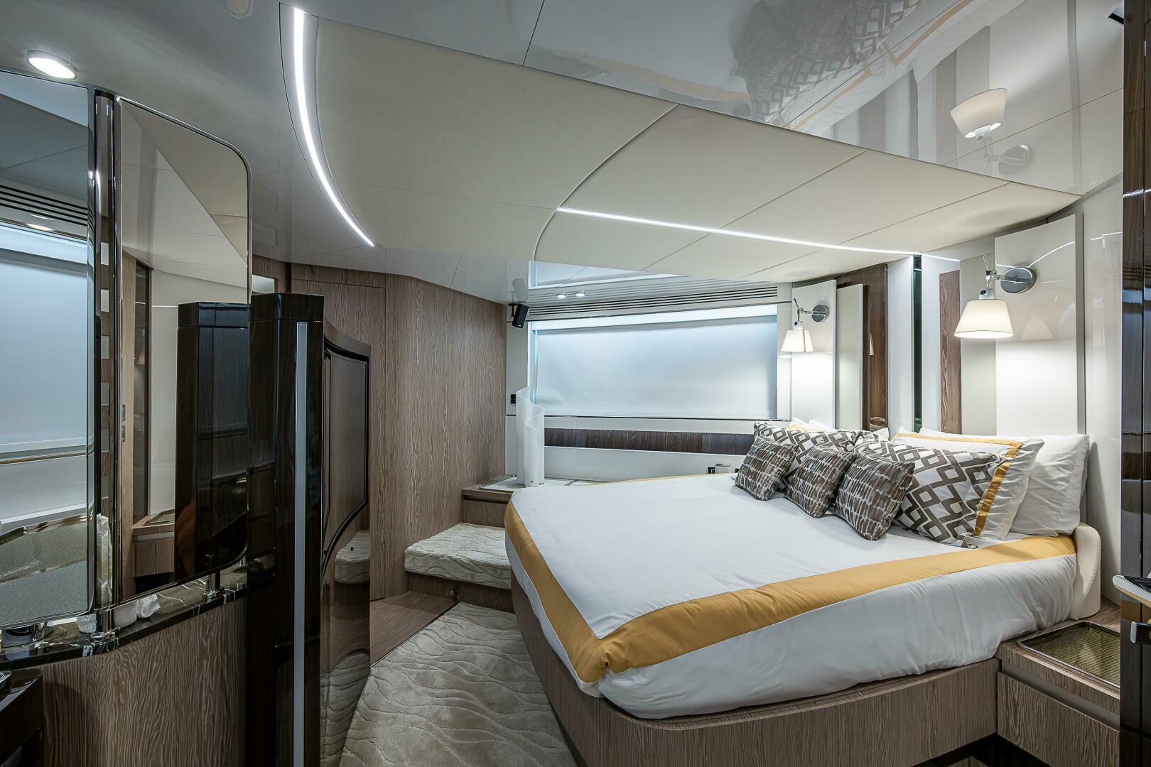 Slide: The Image of Azimut S7 2019 - 4997207