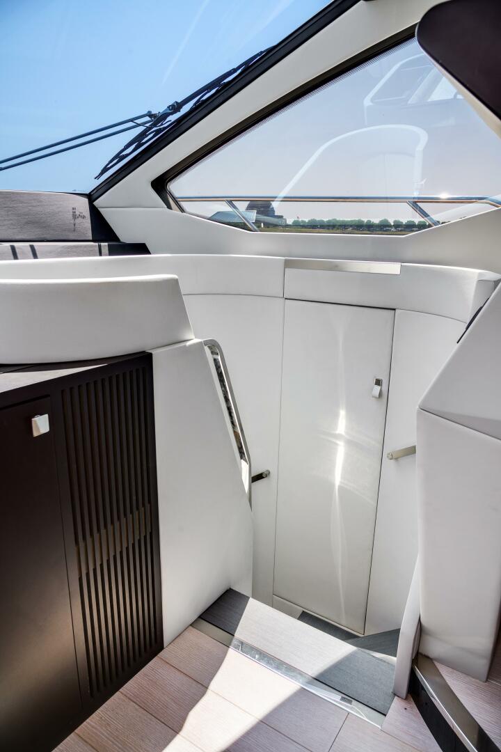 Slide: The Image of Azimut S7 2019 - 5411810