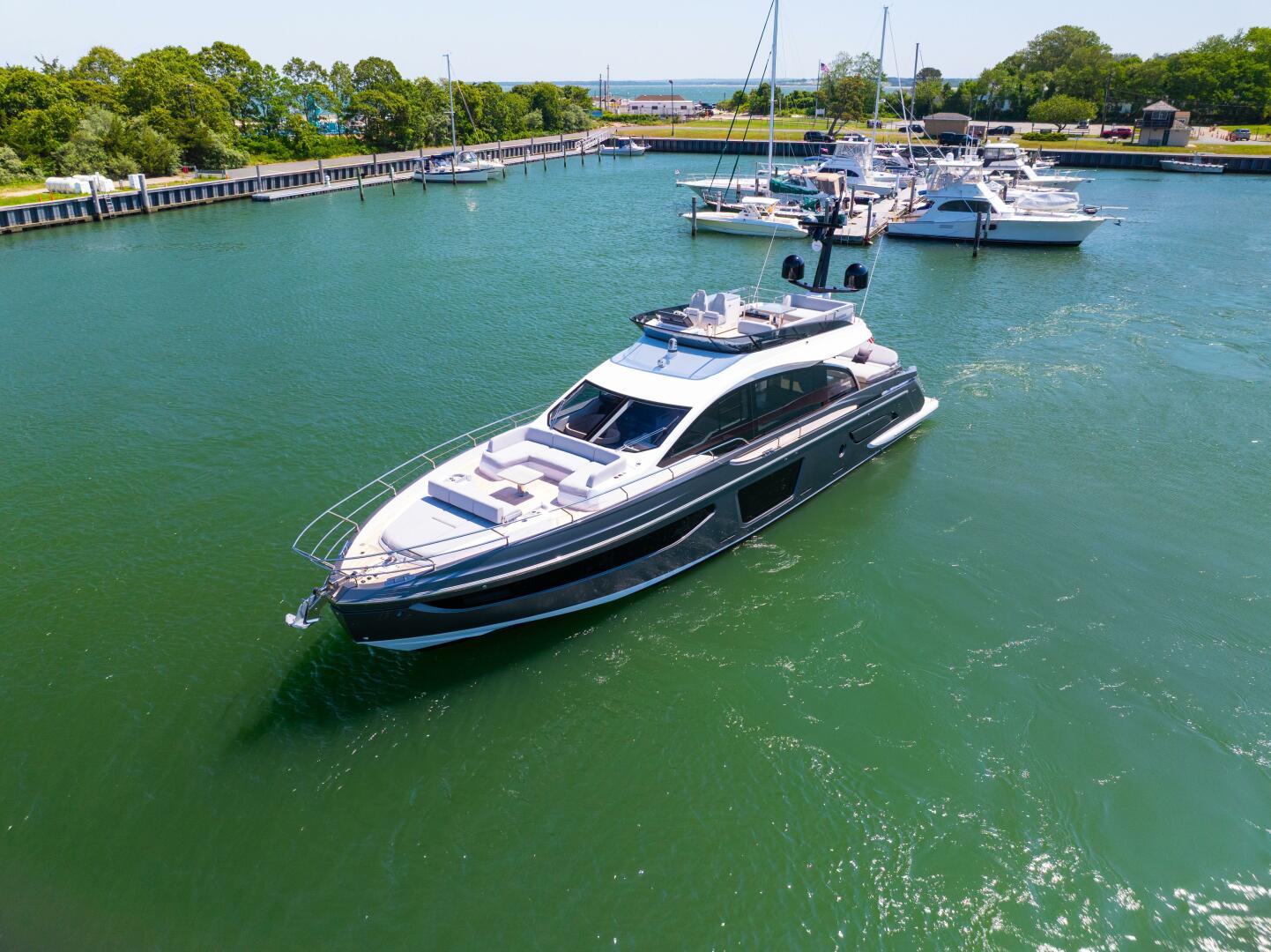 Slide: The Image of Azimut S7 For Sale - SECOND CHANCE - 5416506