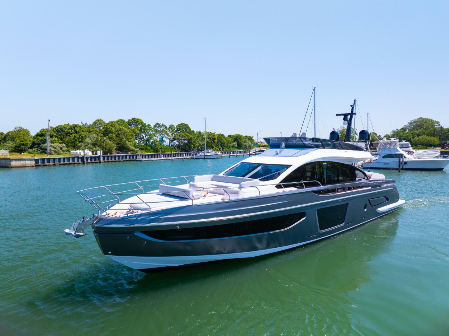 Slide: The Image of Azimut S7 For Sale - SECOND CHANCE - 5416511