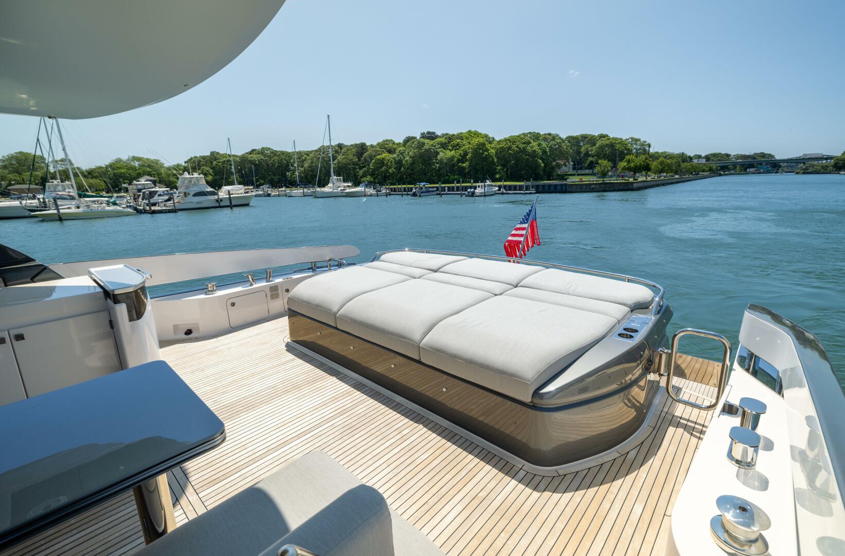 Slide: The Image of Azimut S7 For Sale - SECOND CHANCE - 5416541