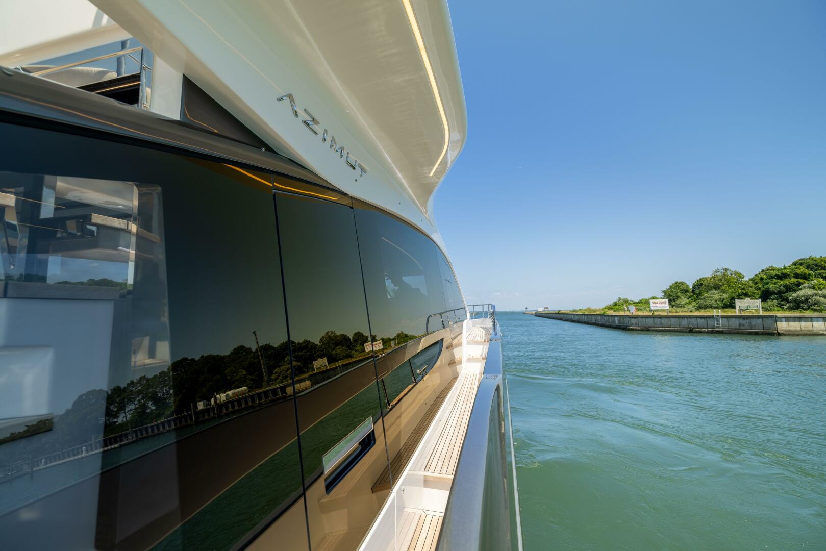 Slide: The Image of Azimut S7 For Sale - SECOND CHANCE - 5416546
