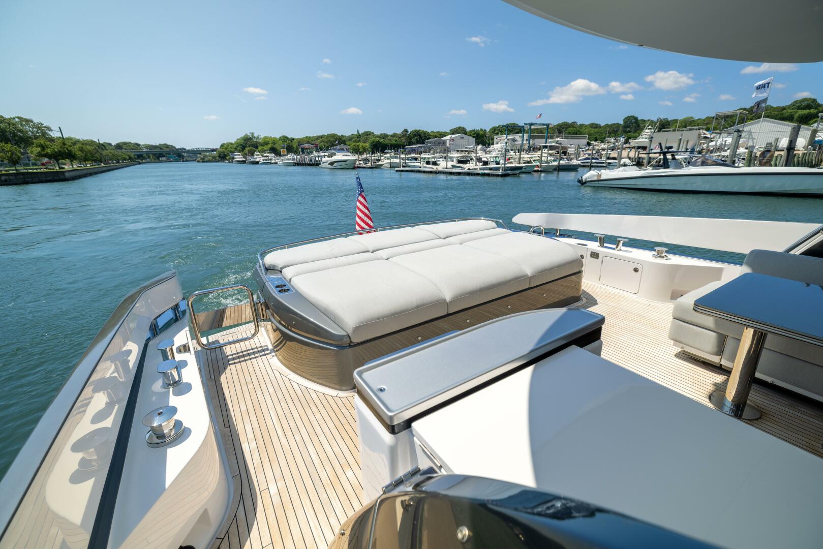 Slide: The Image of Azimut S7 For Sale - SECOND CHANCE - 5416547