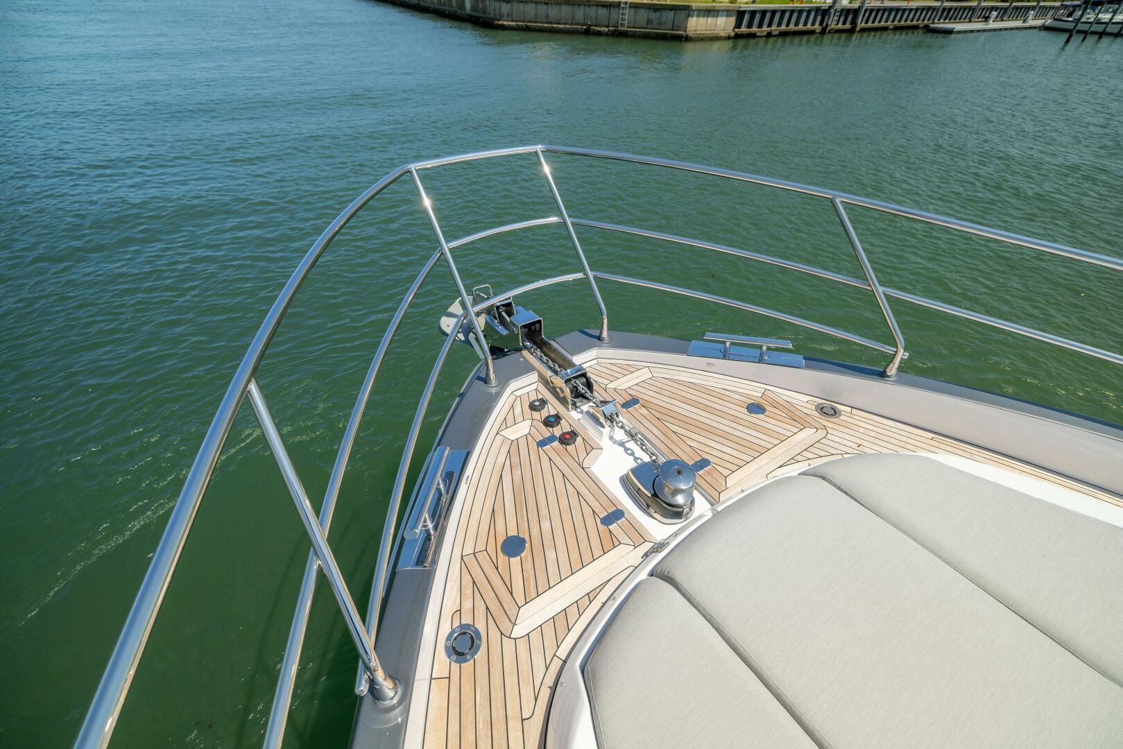 Slide: The Image of Azimut S7 For Sale - SECOND CHANCE - 5416551