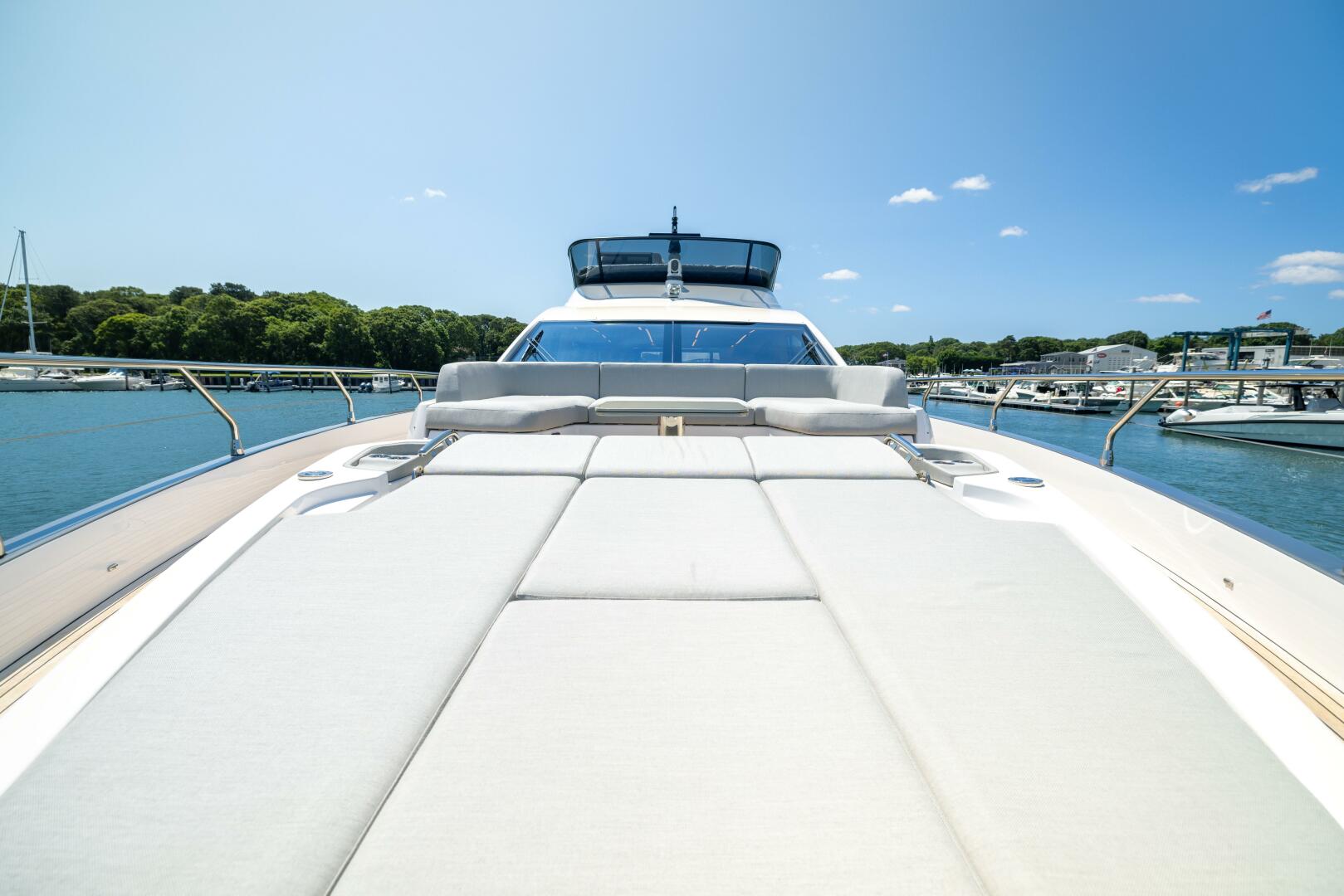 Slide: The Image of Azimut S7 For Sale - SECOND CHANCE - 5416552