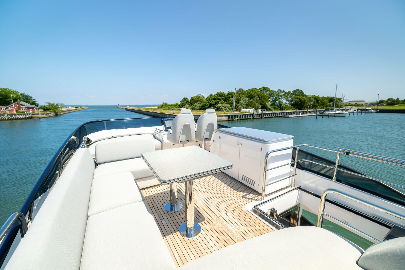 Slide: The Image of Azimut S7 For Sale - SECOND CHANCE - 5416553