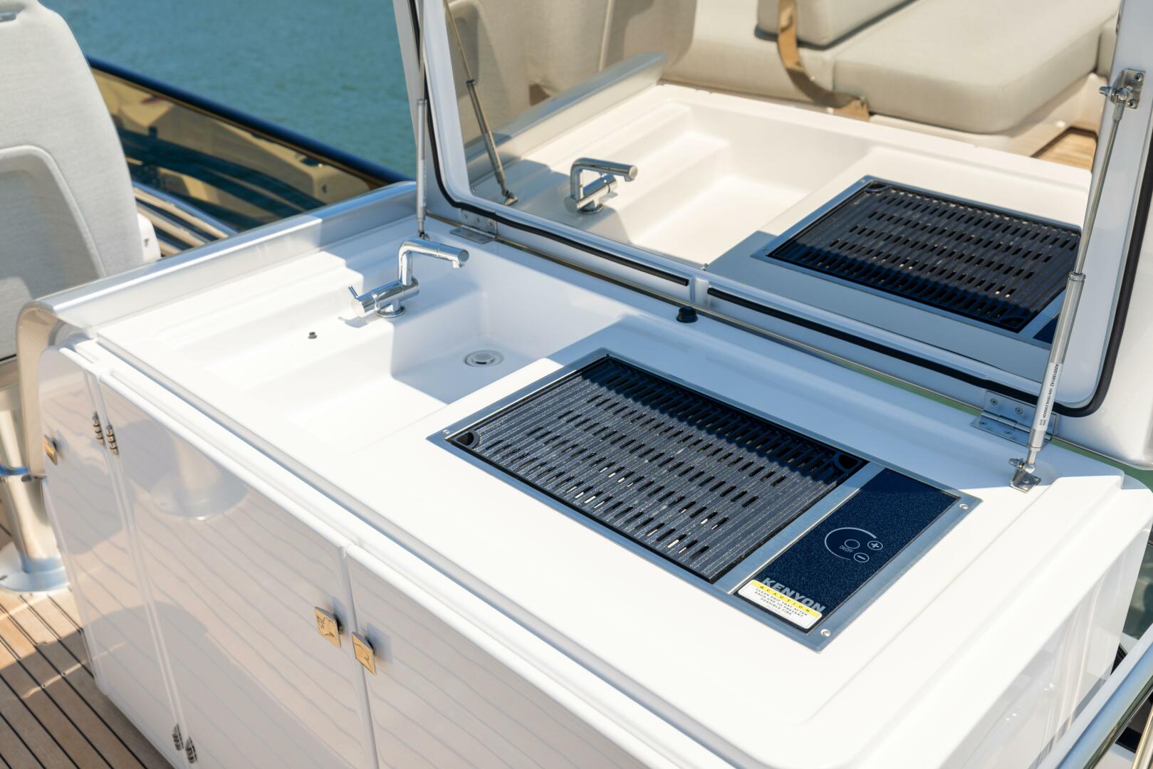 Slide: The Image of Azimut S7 For Sale - SECOND CHANCE - 5416557
