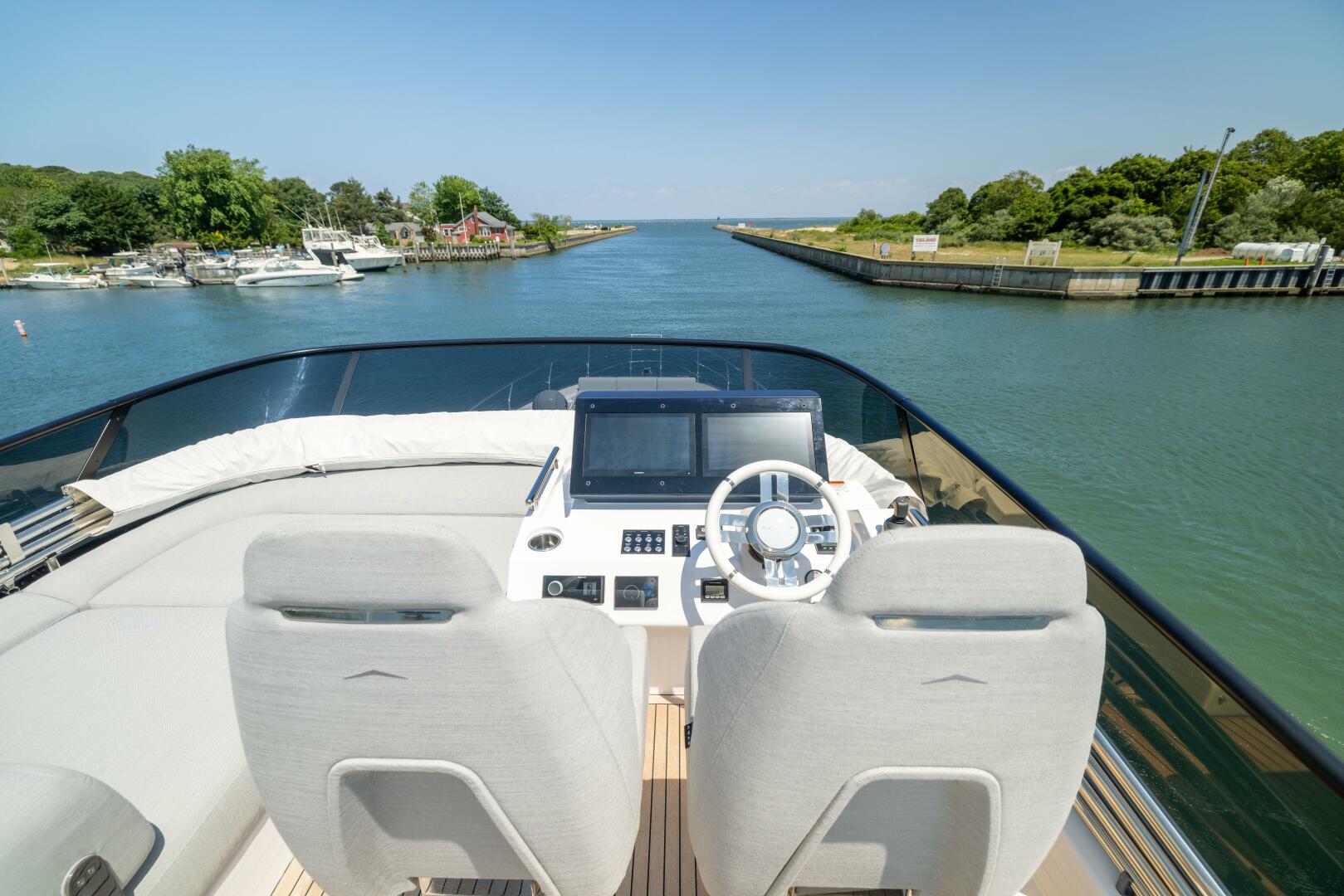 Slide: The Image of Azimut S7 For Sale - SECOND CHANCE - 5416558