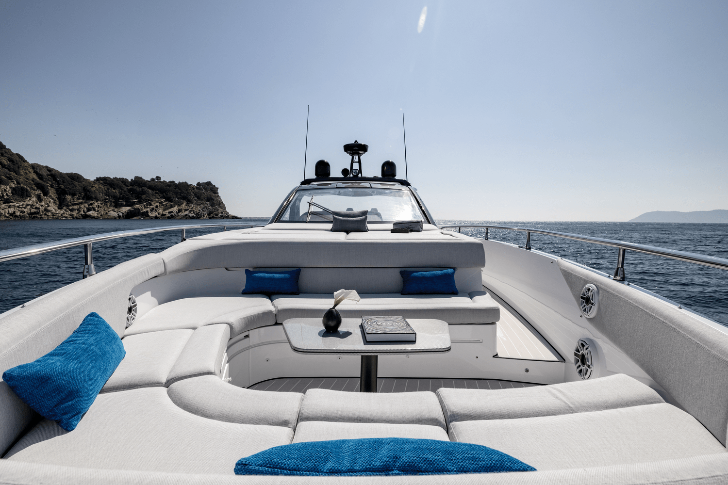 Slide: The Image of Azimut Verve 42 2024 - 16