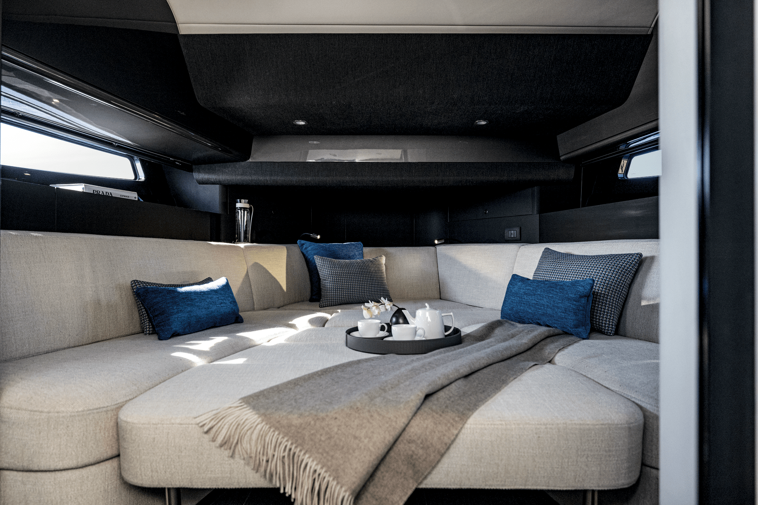 Slide: The Image of Azimut Verve 42 2024 - 36