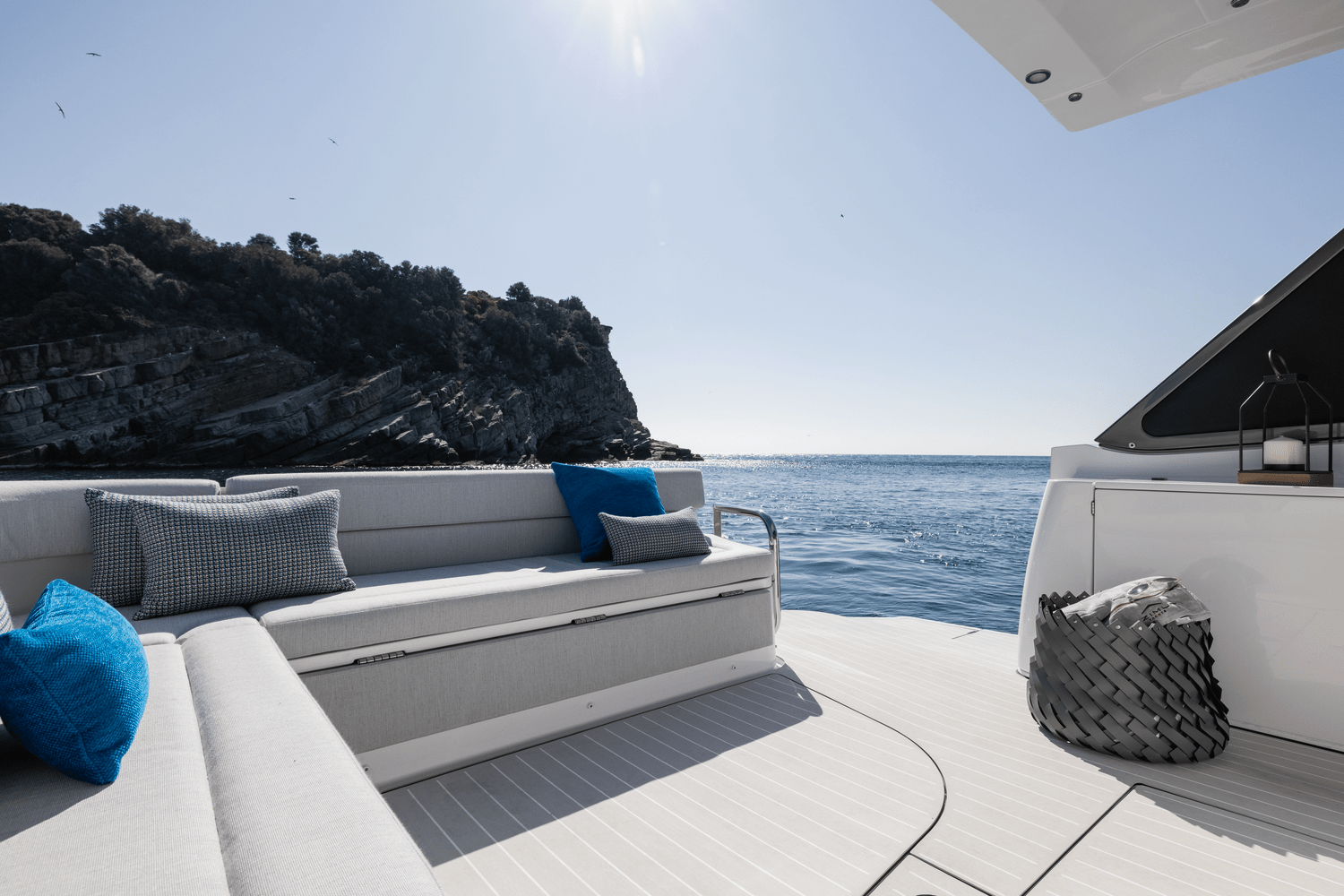 Slide: The Image of Azimut Verve 42 2024 - 4