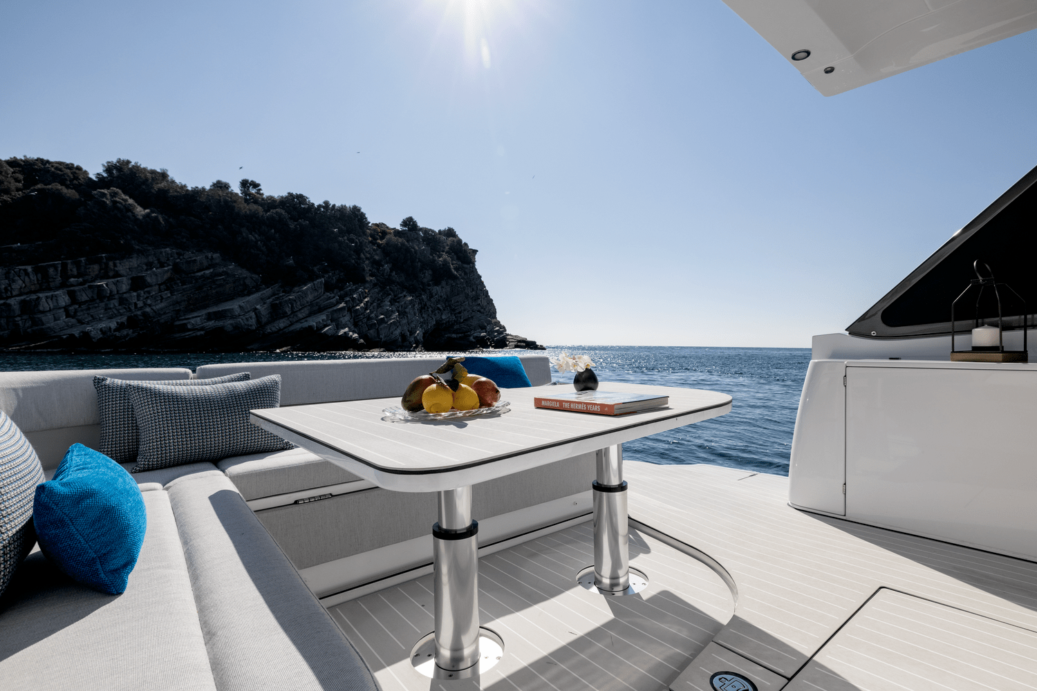 Slide: The Image of Azimut Verve 42 2024 - 6