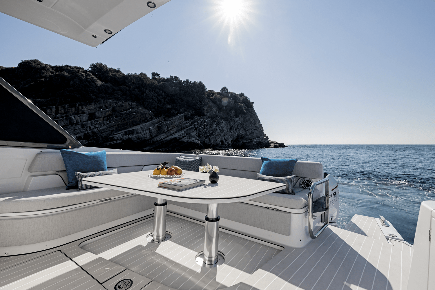 Slide: The Image of Azimut Verve 42 2024 - 8