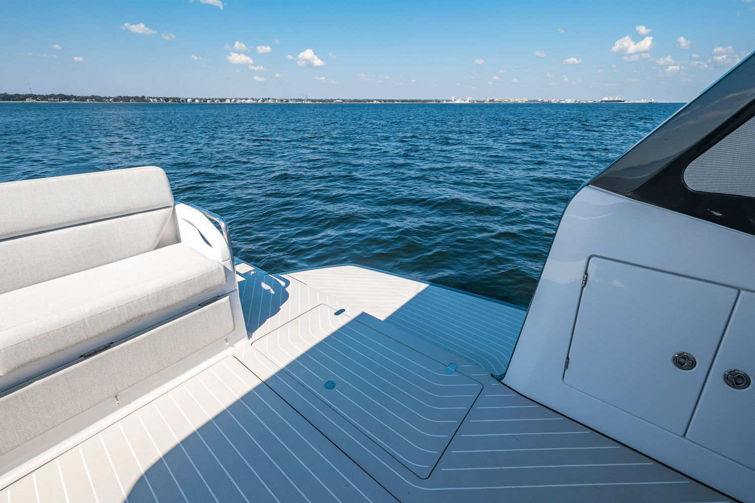 Slide: The Image of Azimut Verve 48 2024 - 23