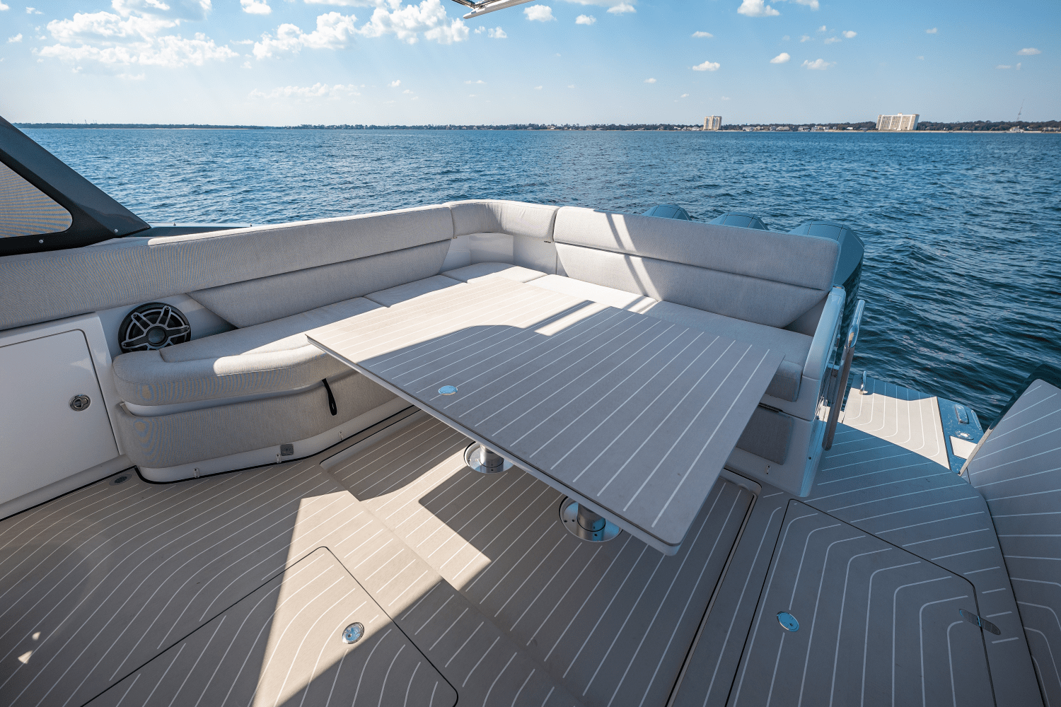Slide: The Image of Azimut Verve 48 2024 - 27