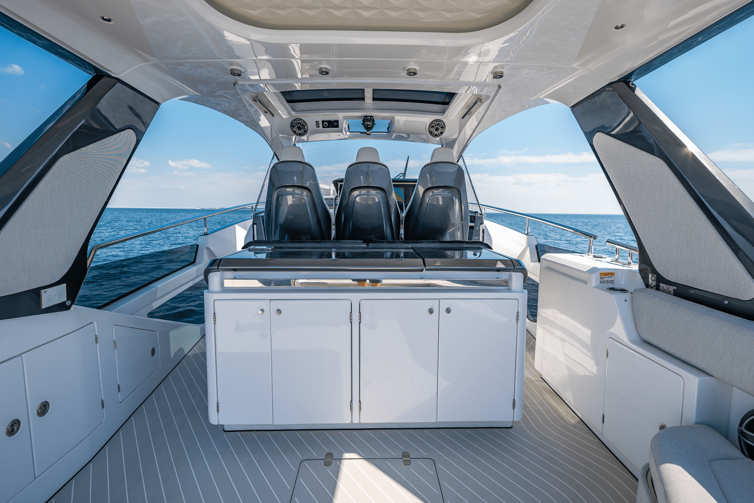 Slide: The Image of Azimut Verve 48 2024 - 36