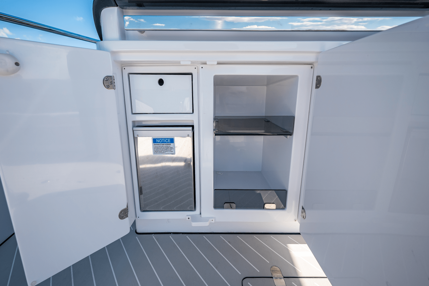 Slide: The Image of Azimut Verve 48 2024 - 37