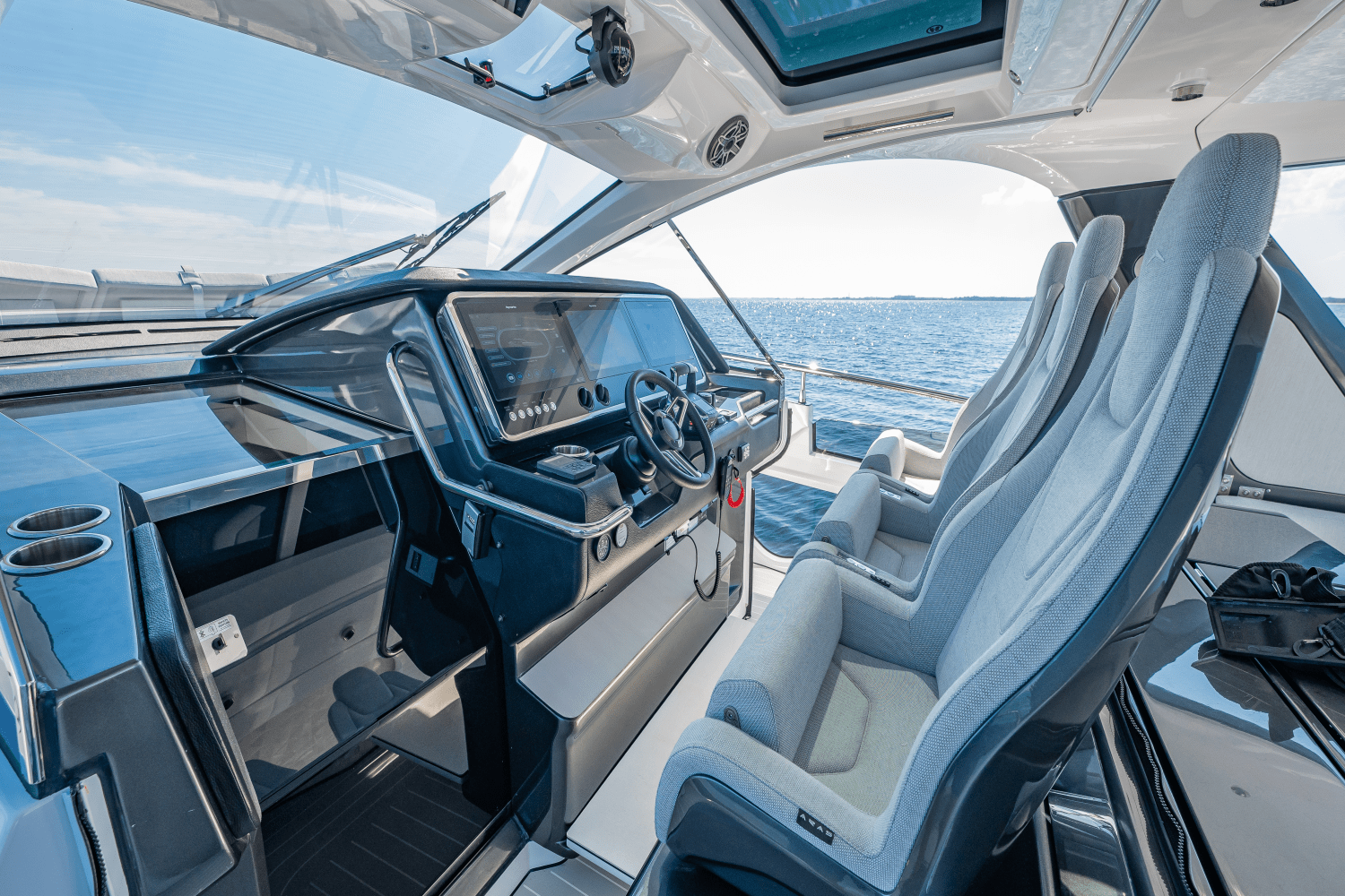 Slide: The Image of Azimut Verve 48 2024 - 42