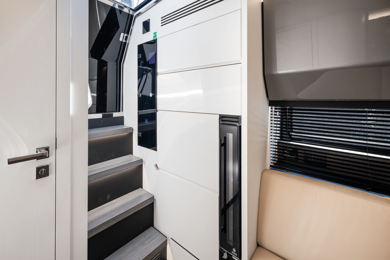 Slide: The Image of Azimut Verve 48 2024 - 53