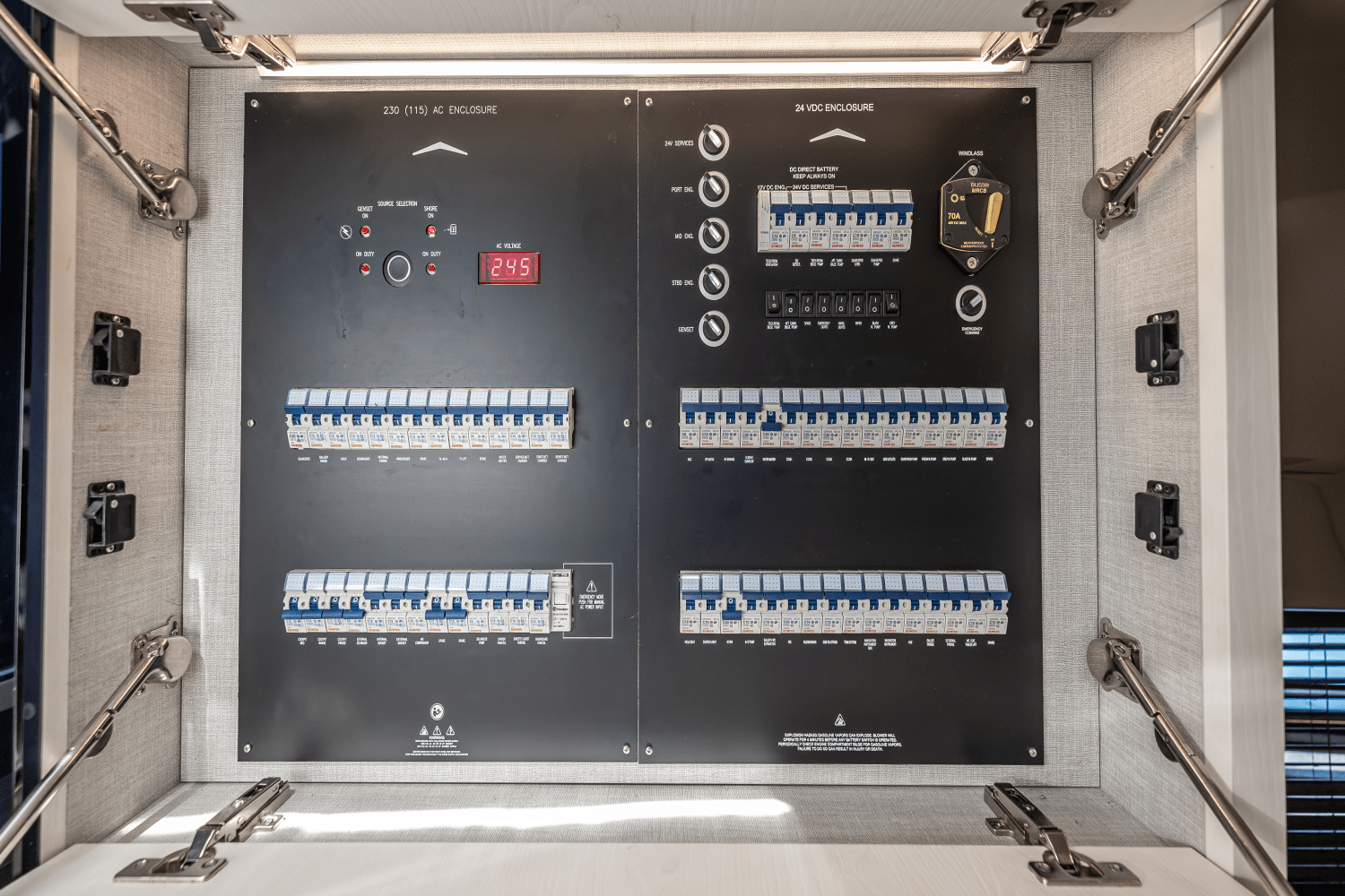 Slide: The Image of Azimut Verve 48 2024 - 55