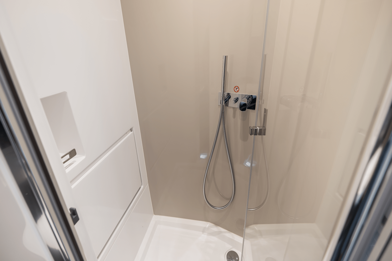 Slide: The Image of Azimut Verve 48 2024 - 61